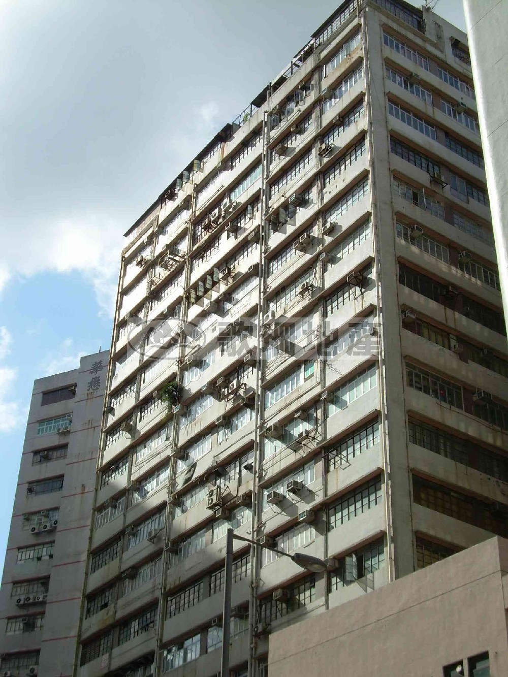 華偉工業大廈(荃灣) - 歌珊地產有限公司 - 葵荃區工商舖專家